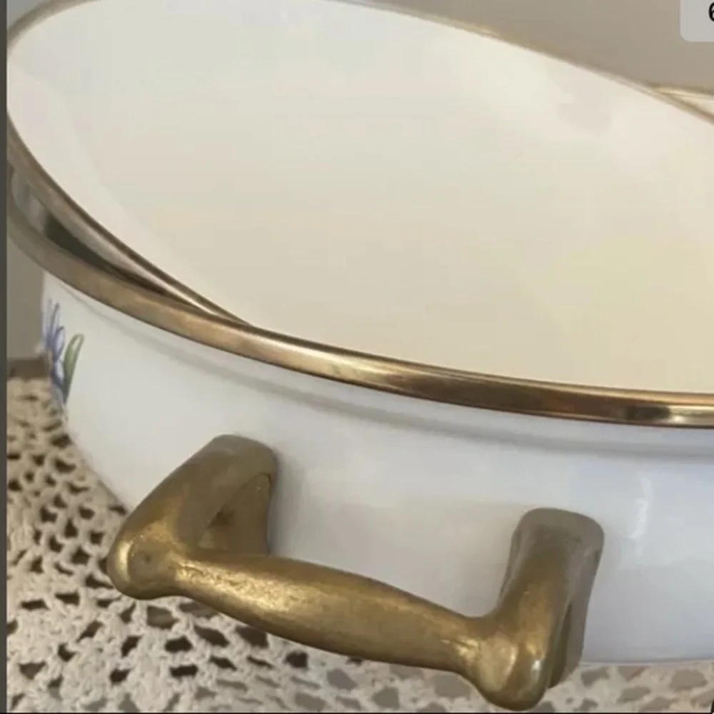 Vintage Regency Club Cooks Corner 3QT ENAMELED POT w BRASS HANDLES